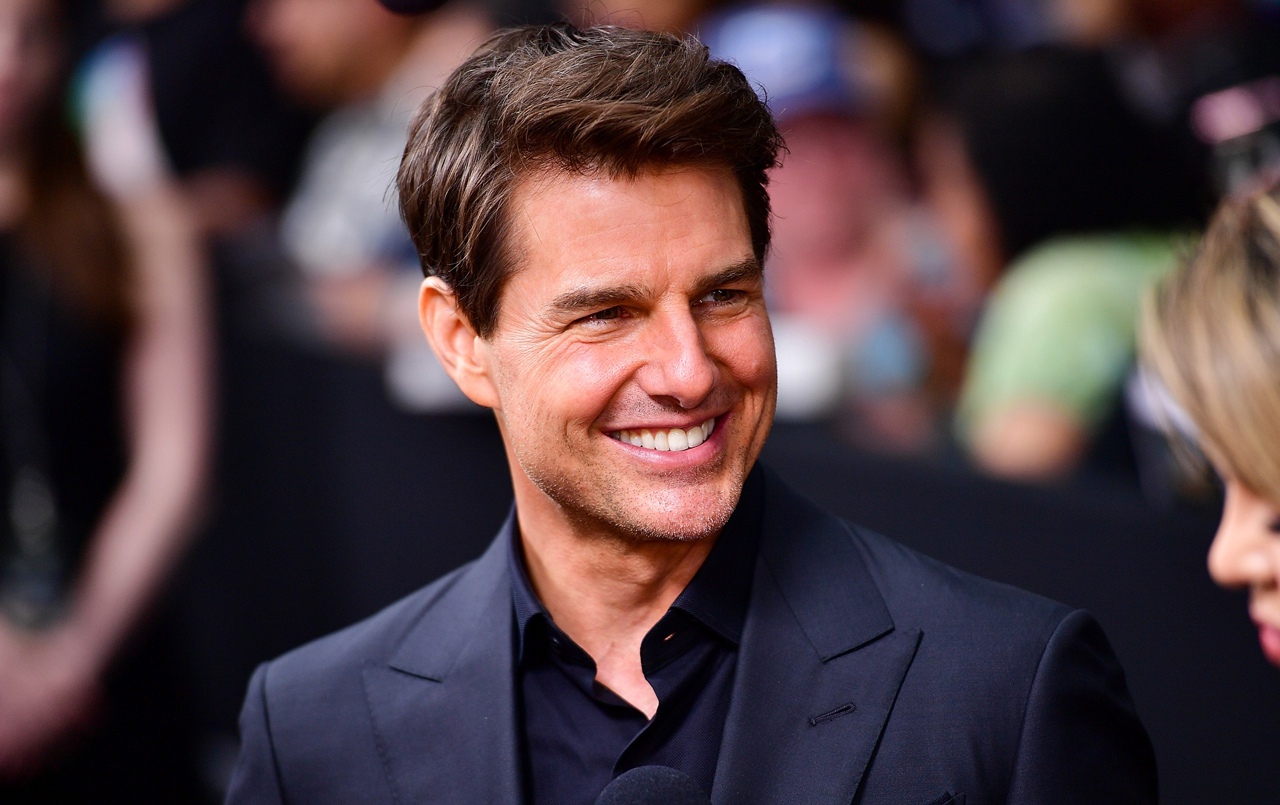 why tom cruise is not james bond